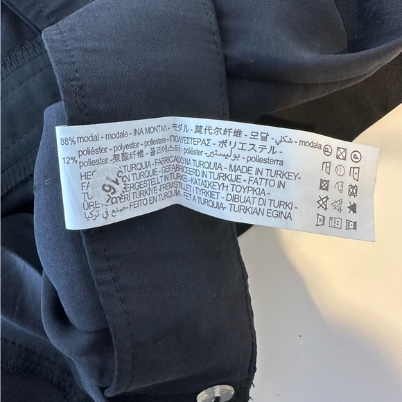 Zara black Pleated Shorts - Picture 7 of 8